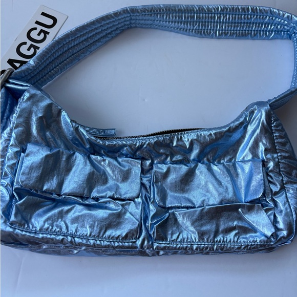NWT BAGGU UO Exclusive Metallic Cargo Shoulder Bag - Picture 4 of 13